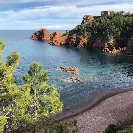 Apartmán Luxury Family 2br - Prime Location, Walk To & Shopping, Sunny Balcony - By Totolulu Hoche *