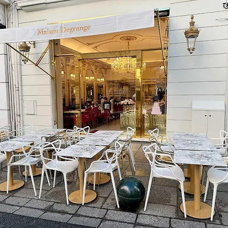 Apartmán Luxury Family 2br - Prime Location, Walk To & Shopping, Sunny Balcony - By Totolulu Hoche