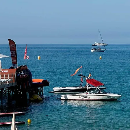 Apartmán Luxury Family 2br - Prime Location, Walk To & Shopping, Sunny Balcony - By Totolulu Hoche