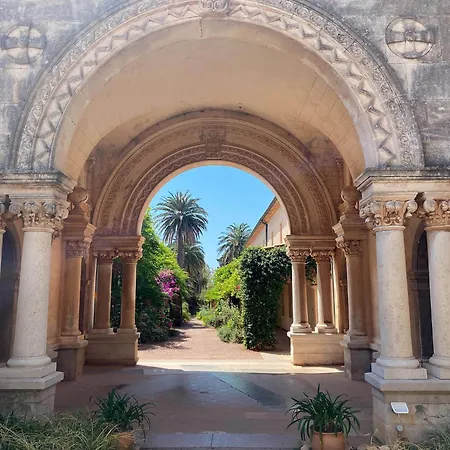 Luxury Family 2br - Prime Location, Walk To & Shopping, Sunny Balcony - By Totolulu Hoche Apartmán Cannes